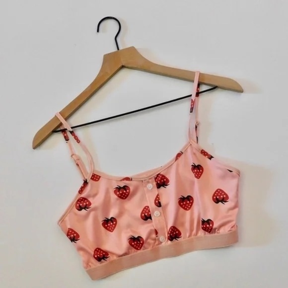 NEW!! STRAWBERRY Print Red Pink Cropped Loungewear Two Piece Set X-Large - Picture 4 of 12
